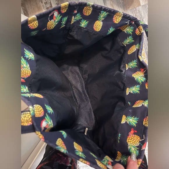 Vera Bradley Tote - Picture 2 of 4